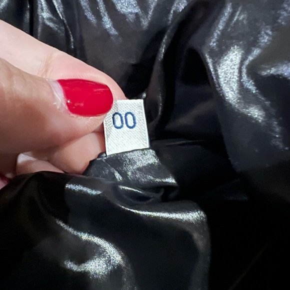 Moncler - Picture 7 of 10